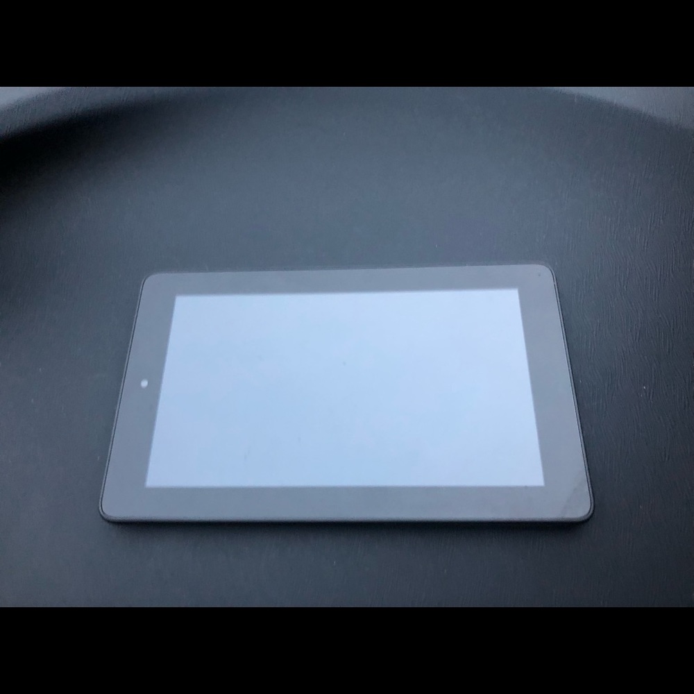 Amazon Fire and case - Picture 3 of 7